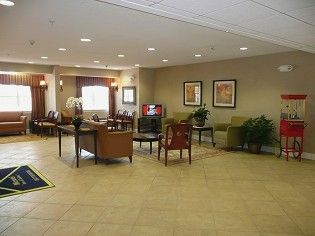 Microtel Inn & Suites By Wyndham Hattiesburg Interior photo